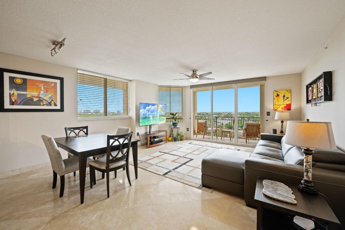 2011 N Ocean Boulevard, #902, Fort Lauderdale, FL 33305
