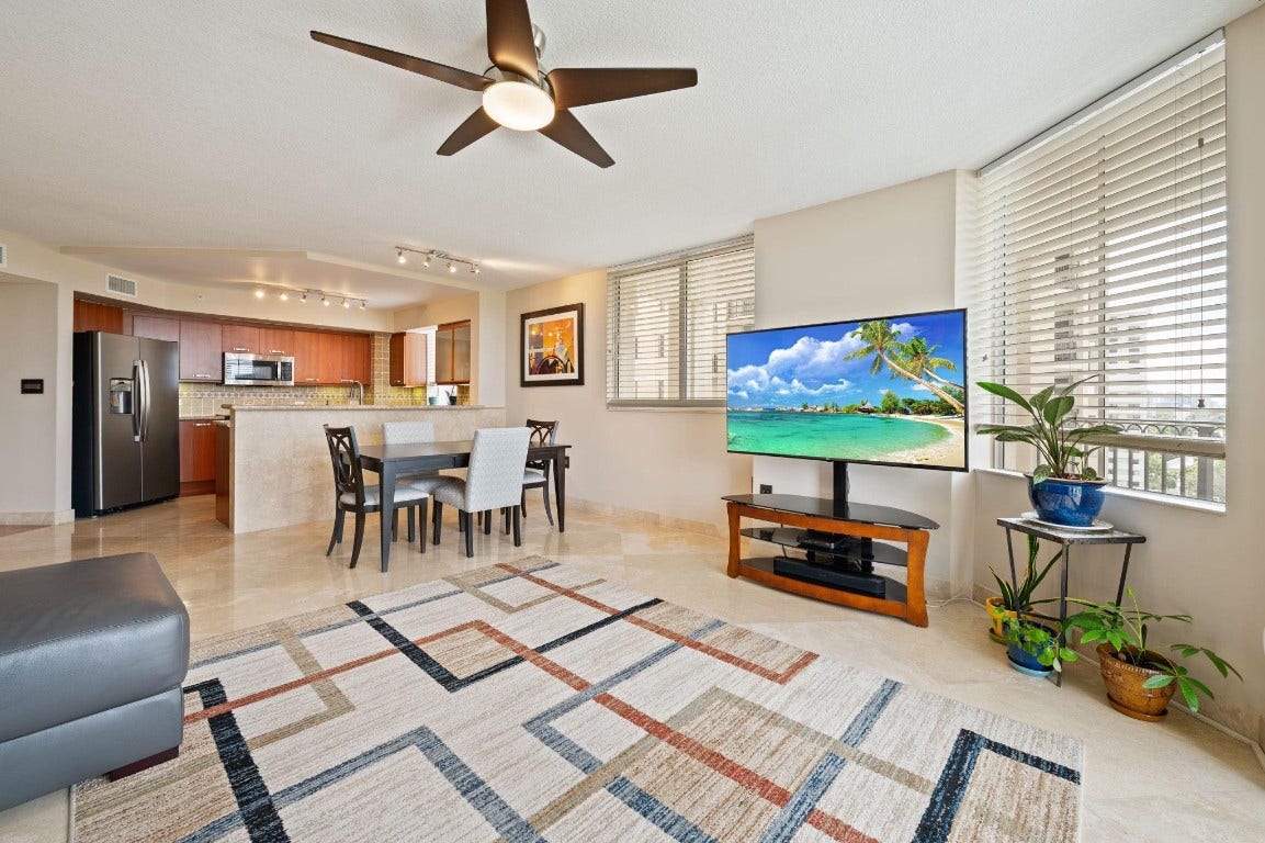 2011 N Ocean Boulevard, #902, Fort Lauderdale, FL 33305