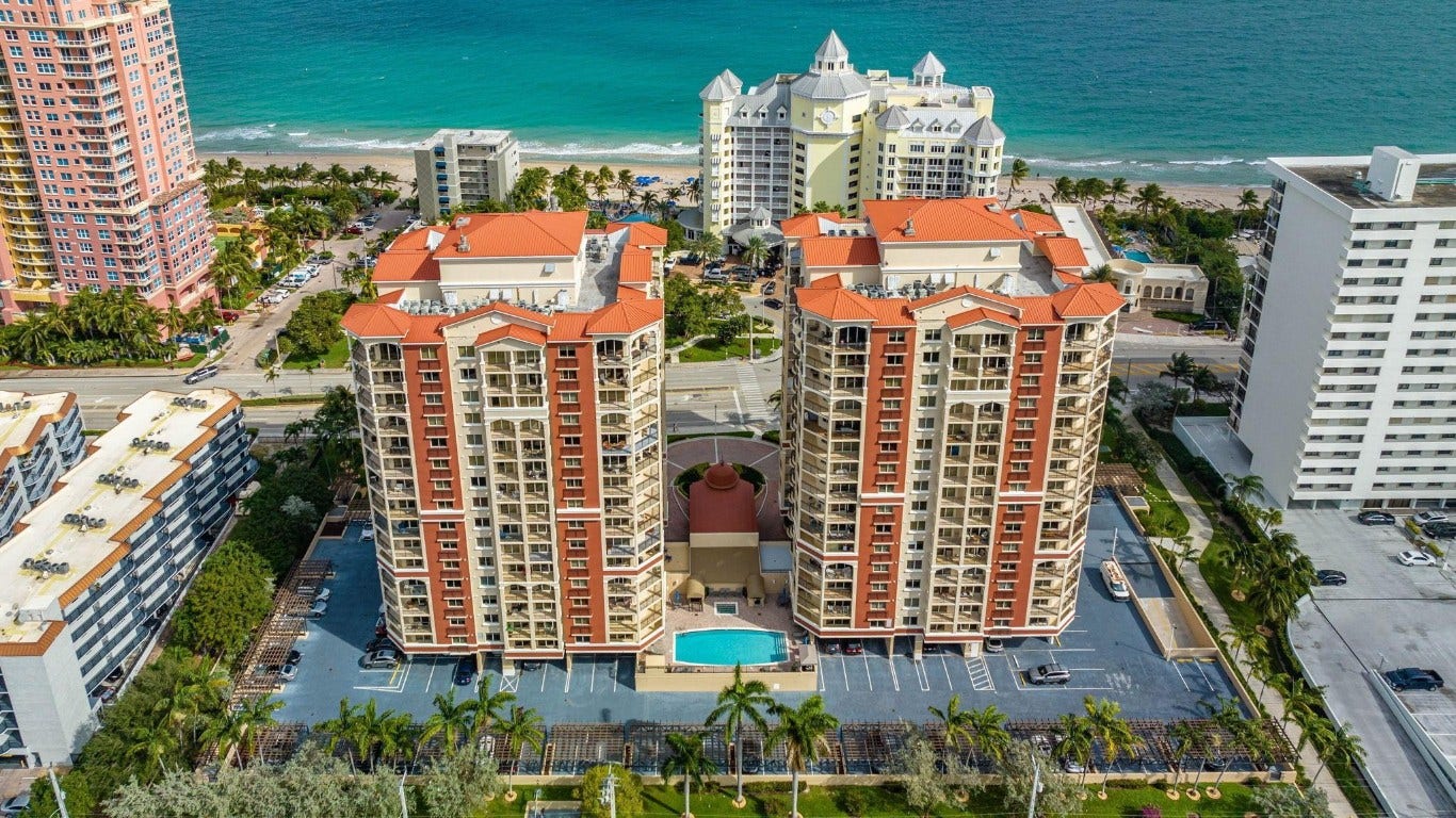 2011 N Ocean Boulevard, #902, Fort Lauderdale, FL 33305