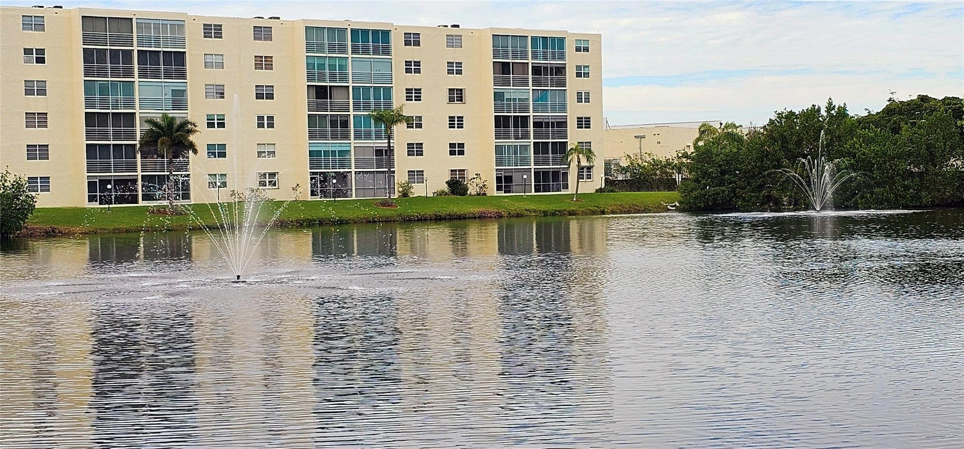 121 SE 3rd Avenue, #106, Dania, Dania Beach, FL 33004 Photo 35