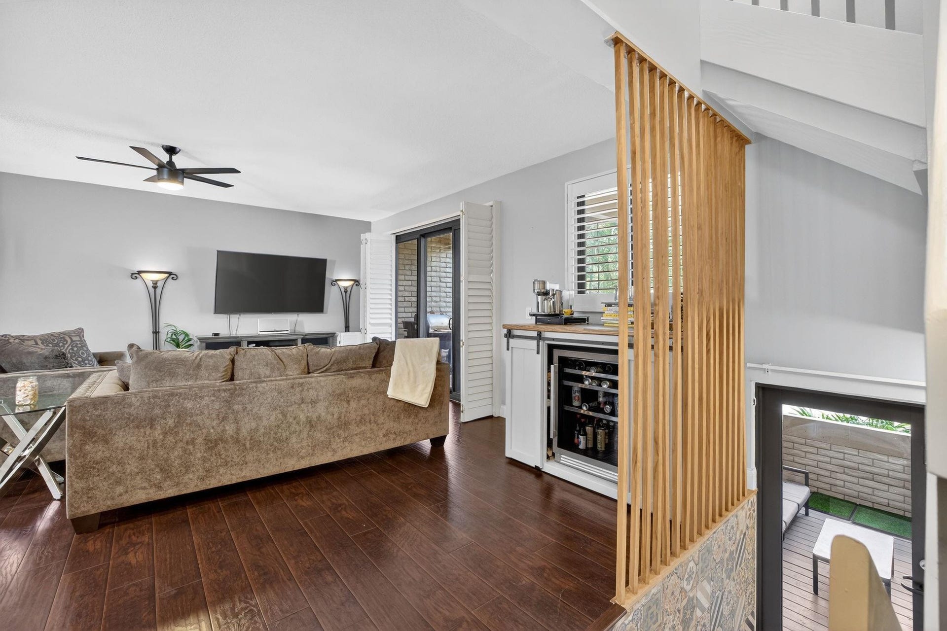 1401 NE 9th Street, #13, Fort Lauderdale, FL 33304 Living Area