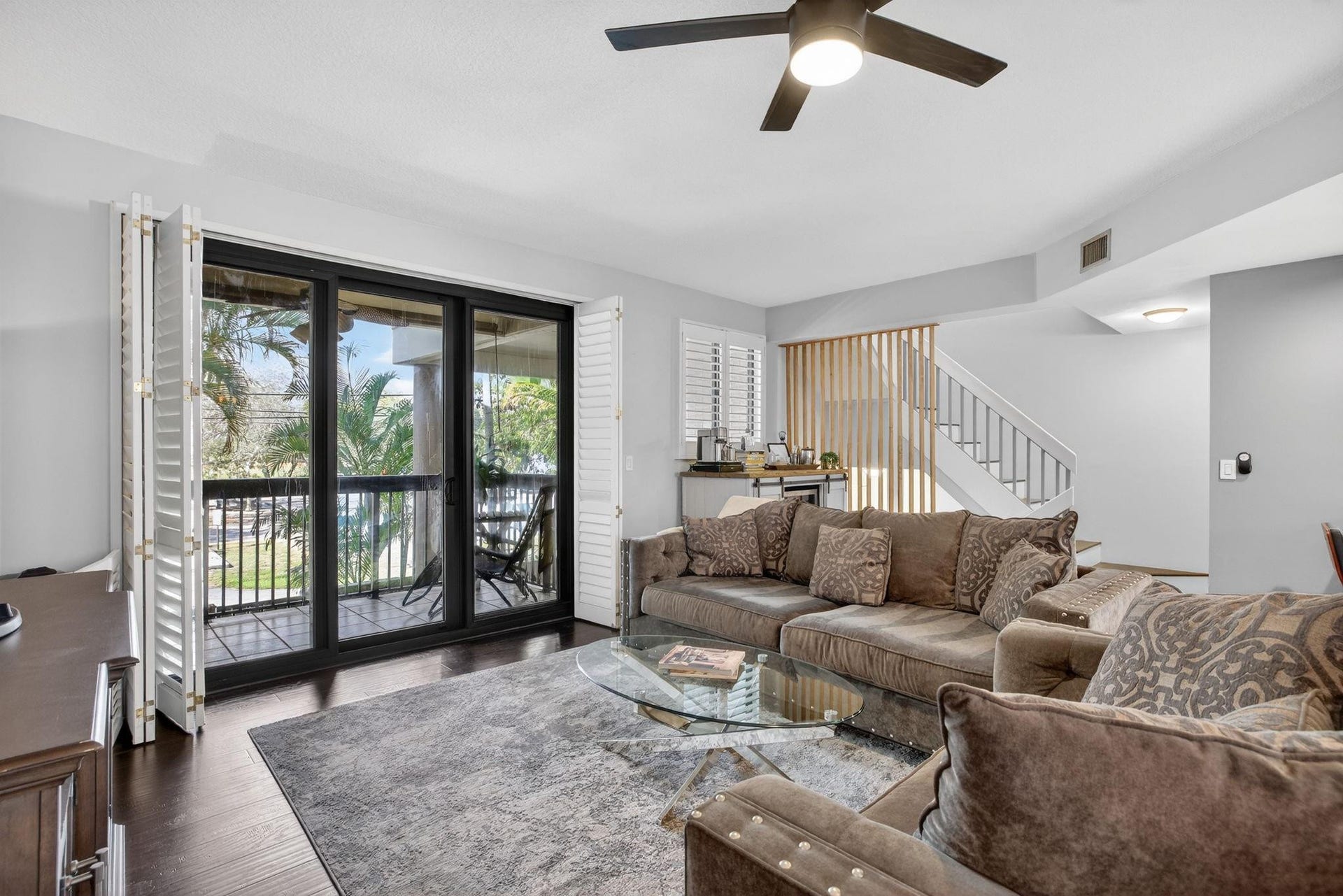 1401 NE 9th Street, #13, Fort Lauderdale, FL 33304 Living Area