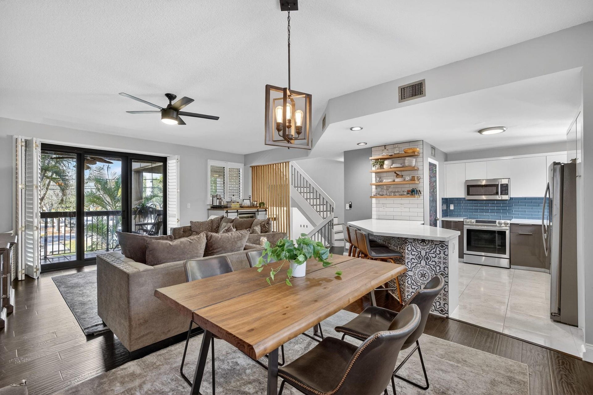 1401 NE 9th Street, #13, Fort Lauderdale, FL 33304 Completely renovated 3 bedroom, 2.5 bath townhome in one of Fort Lauderdales most established and sought-after neighborhoodsVictoria Park is turn key and ready for you to move-in!