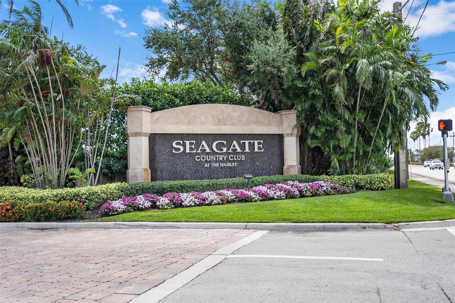 4877 Pineview Circle, Delray Beach, FL 33445 4877 Pineview Circle, Delray Beach, FL 33445