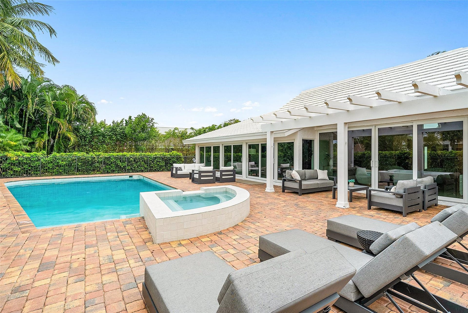 4877 Pineview Circle, Delray Beach, FL 33445 4877 Pineview Circle, Delray Beach, FL 33445