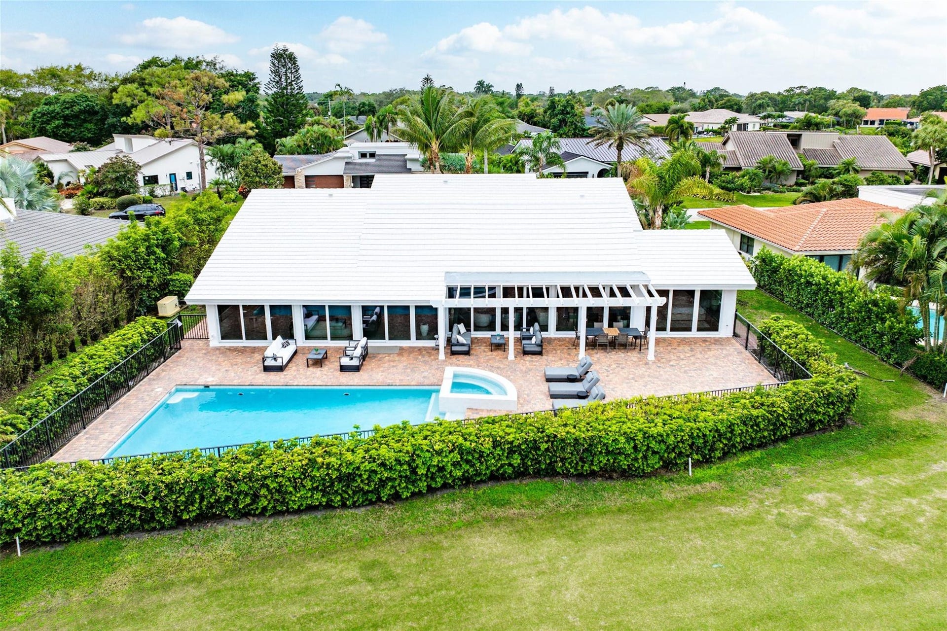 4877 Pineview Circle, Delray Beach, FL 33445 4877 Pineview Circle, Delray Beach, FL 33445