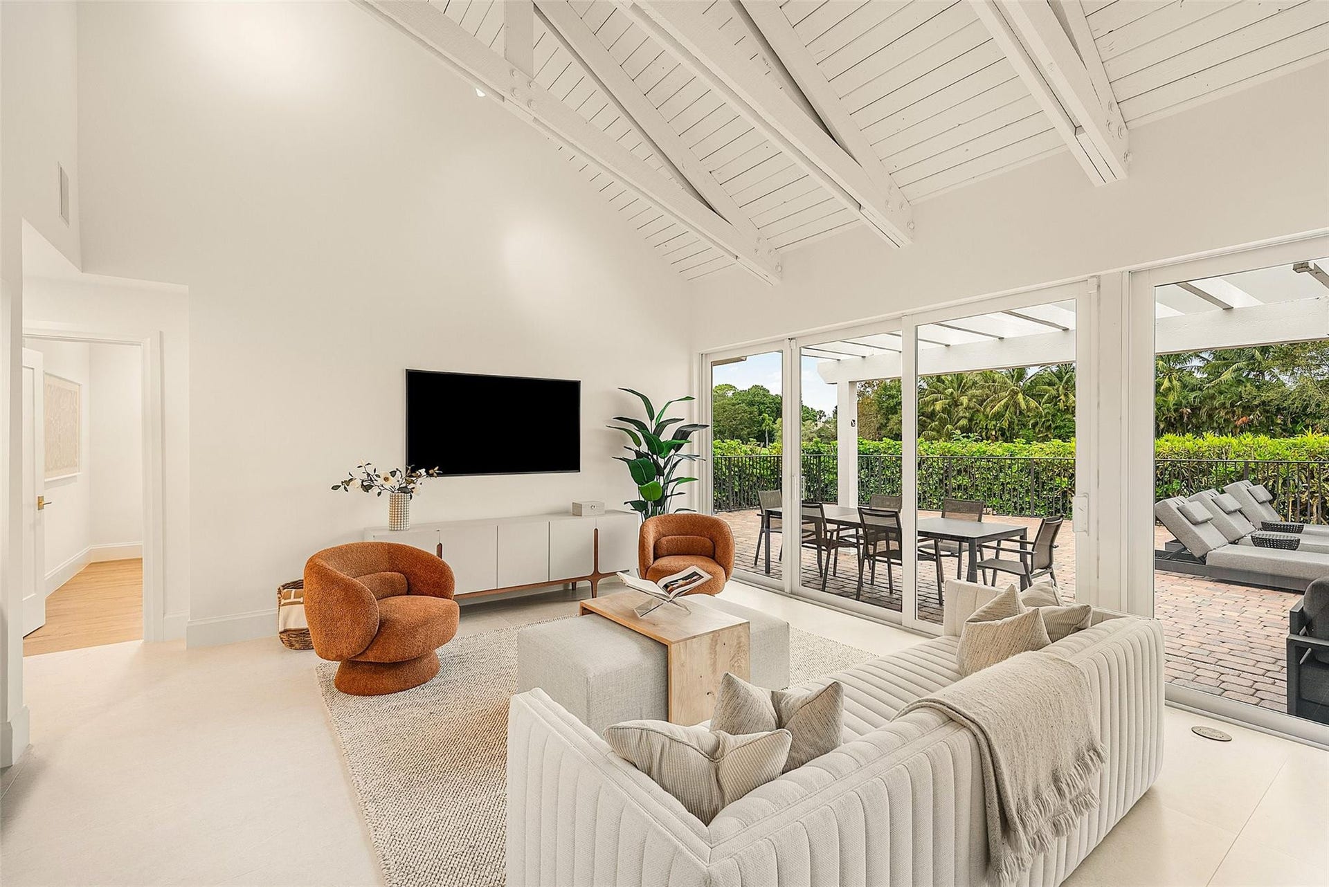 4877 Pineview Circle, Delray Beach, FL 33445 4877 Pineview Circle, Delray Beach, FL 33445