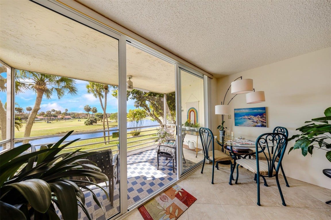 3980 Oaks Clubhouse Drive, #210, Pompano Beach, FL 33069