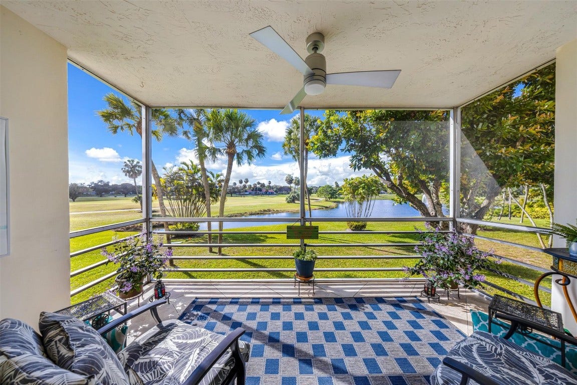 3980 Oaks Clubhouse Drive, #210, Pompano Beach, FL 33069