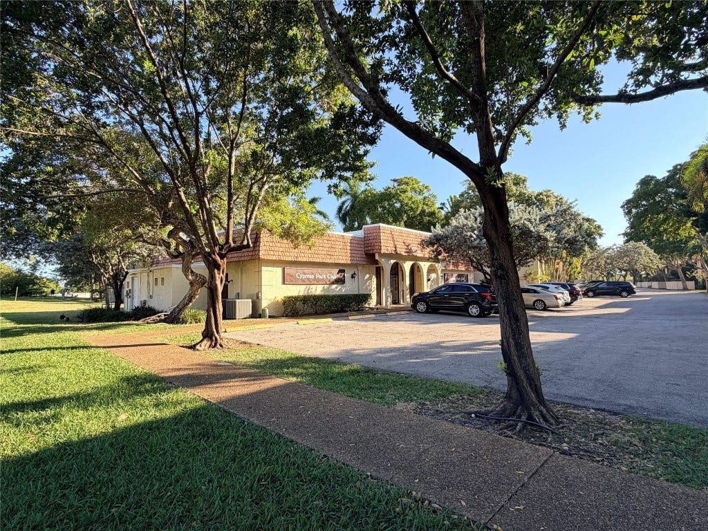 136 S Cypress Road, #317, Pompano Beach, FL 33060 136 S Cypress Road, #317, Pompano Beach, FL 33060