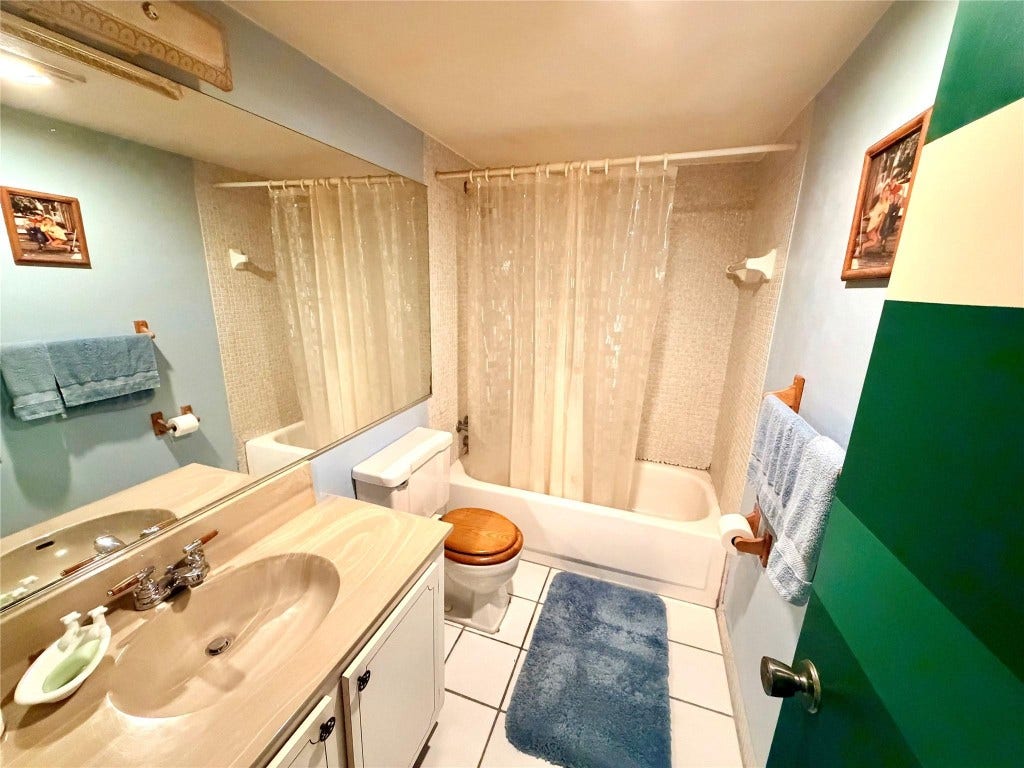 136 S Cypress Road, #317, Pompano Beach, FL 33060 136 S Cypress Road, #317, Pompano Beach, FL 33060