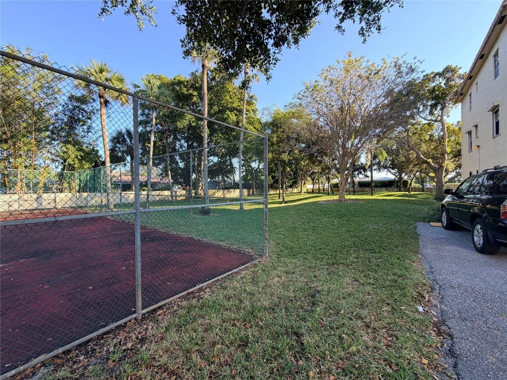 136 S Cypress Road, #317, Pompano Beach, FL 33060 136 S Cypress Road, #317, Pompano Beach, FL 33060