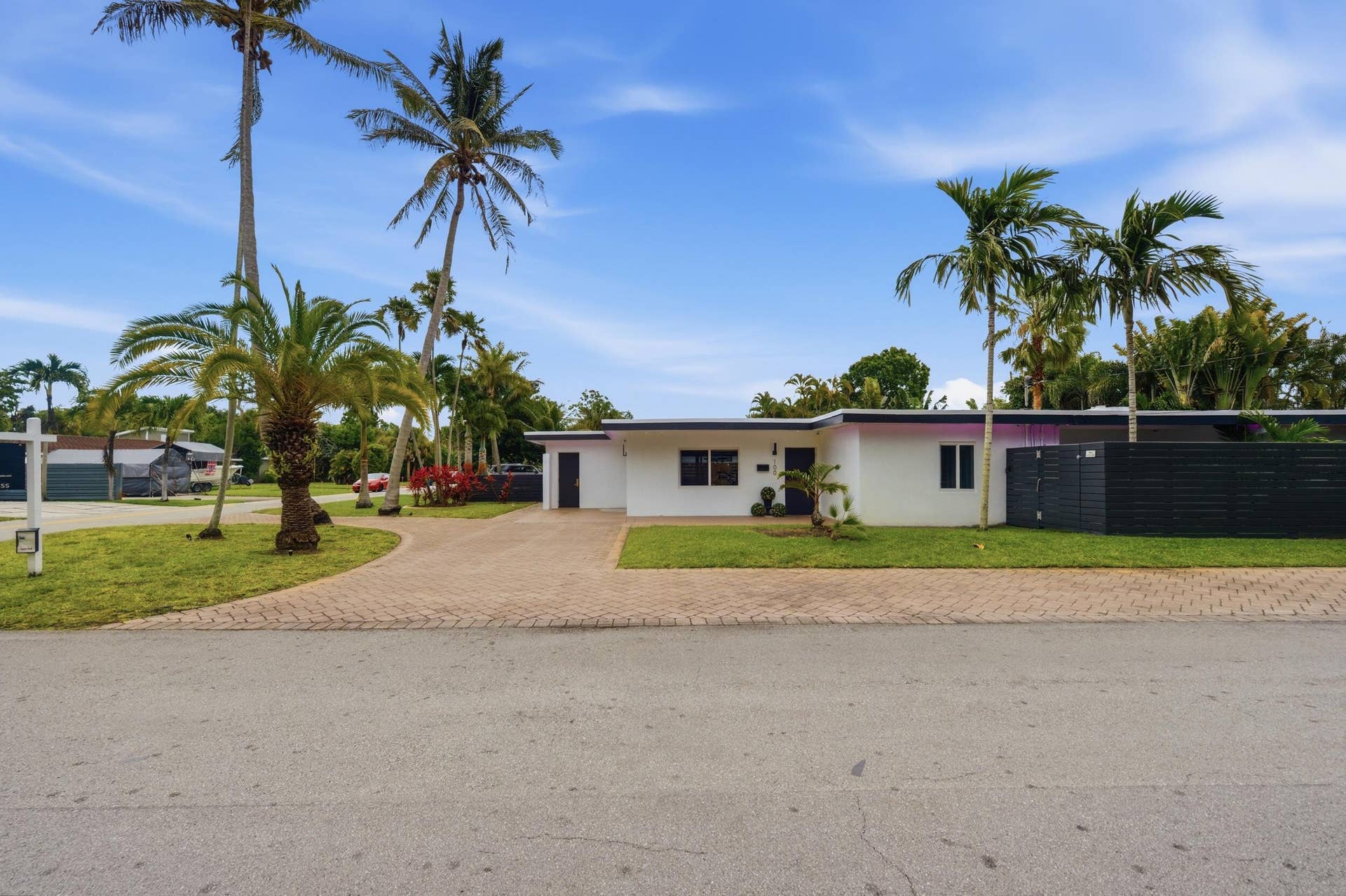 100 NE 22nd Street, Wilton Manors, FL 33305 5__d4s6181