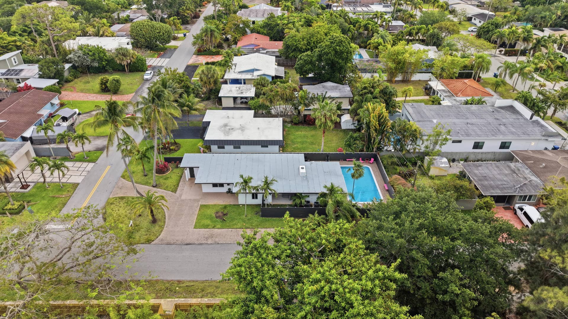 100 NE 22nd Street, Wilton Manors, FL 33305 60_dji_20260427164605_0816_d
