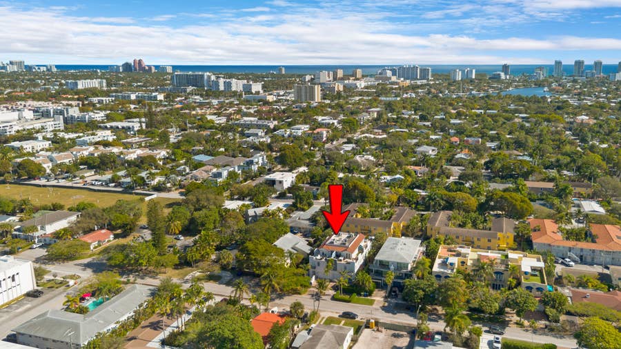 Property photo for 732 NE 15th Avenue, Fort Lauderdale, FL