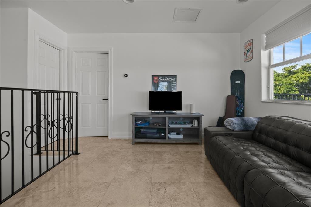 732 NE 15th Avenue, Fort Lauderdale, FL 33304 Photo 35