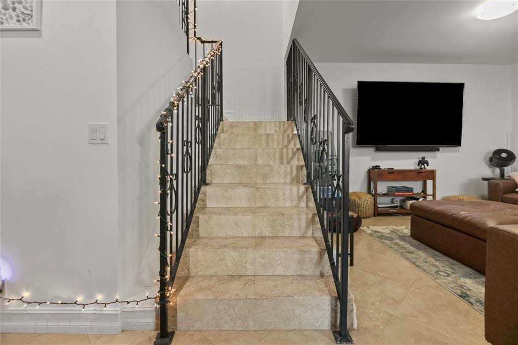 732 NE 15th Avenue, Fort Lauderdale, FL 33304 Photo 18
