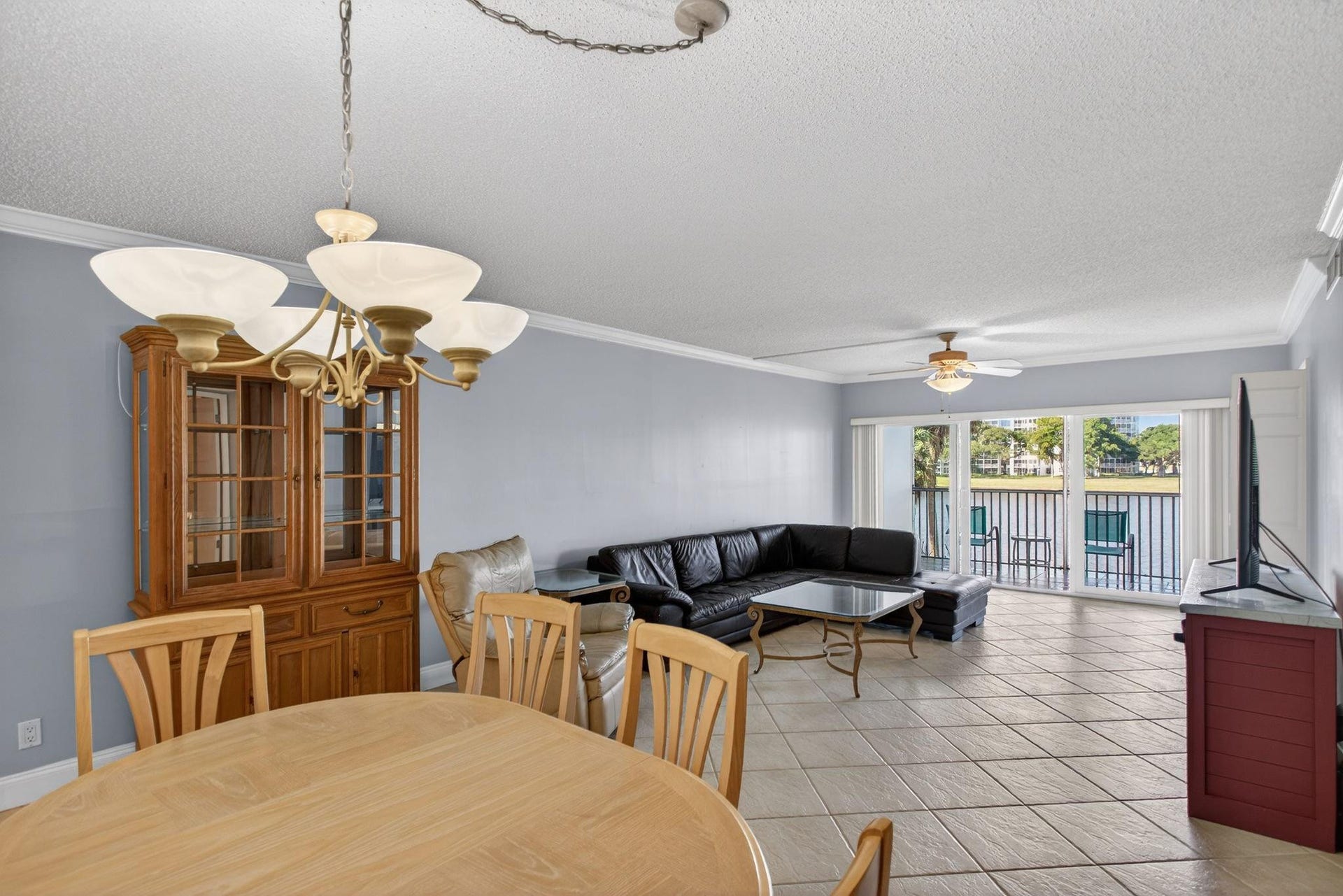 2801 N Palm Aire Drive, #203, Pompano Beach, FL 33069 Photo 11