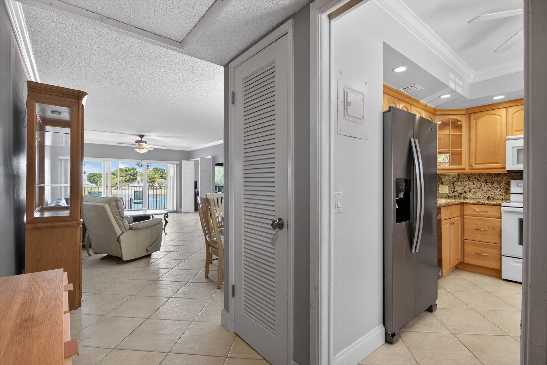 2801 N Palm Aire Drive, #203, Pompano Beach, FL 33069 Photo 9