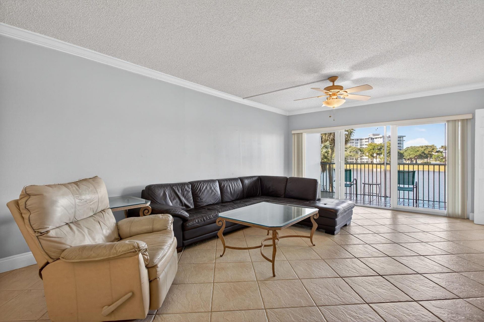 2801 N Palm Aire Drive, #203, Pompano Beach, FL 33069 Photo 14