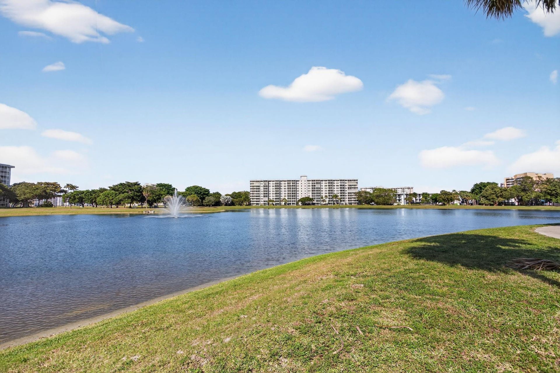 2801 N Palm Aire Drive, #203, Pompano Beach, FL 33069 Photo 34