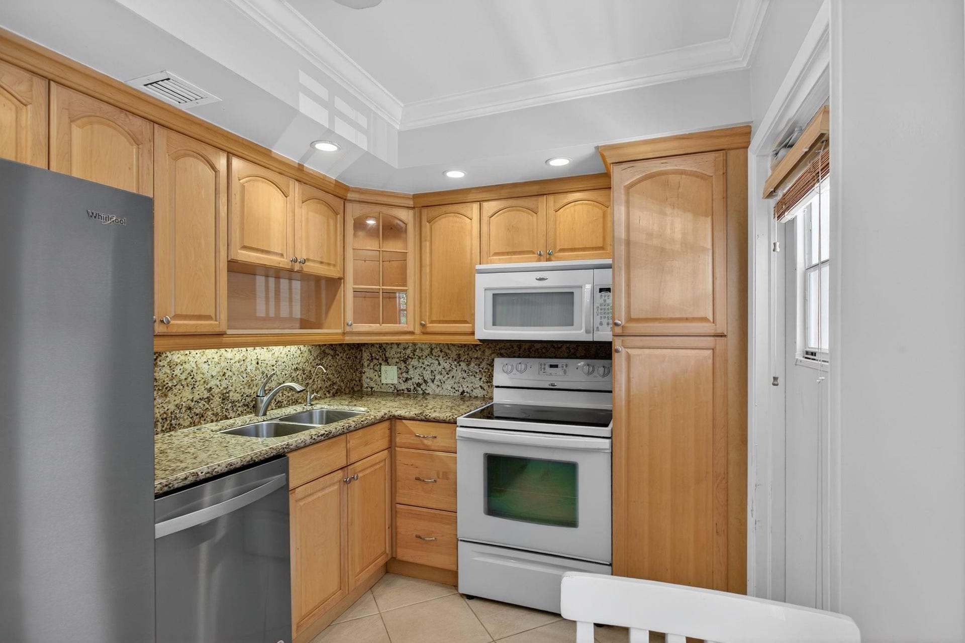 2801 N Palm Aire Drive, #203, Pompano Beach, FL 33069 Photo 5