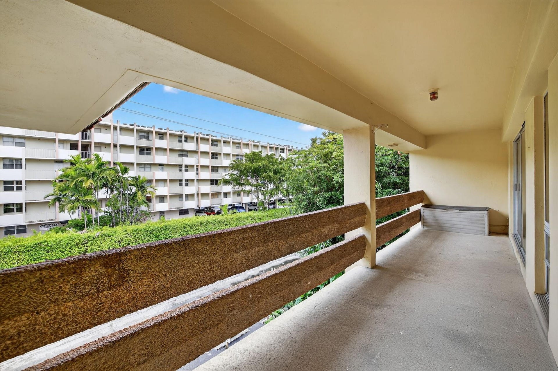 1700 SE 15th Street, #308, Fort Lauderdale, FL 33316 11FD8510-04E5-4D75-8697-6D2064012F3E