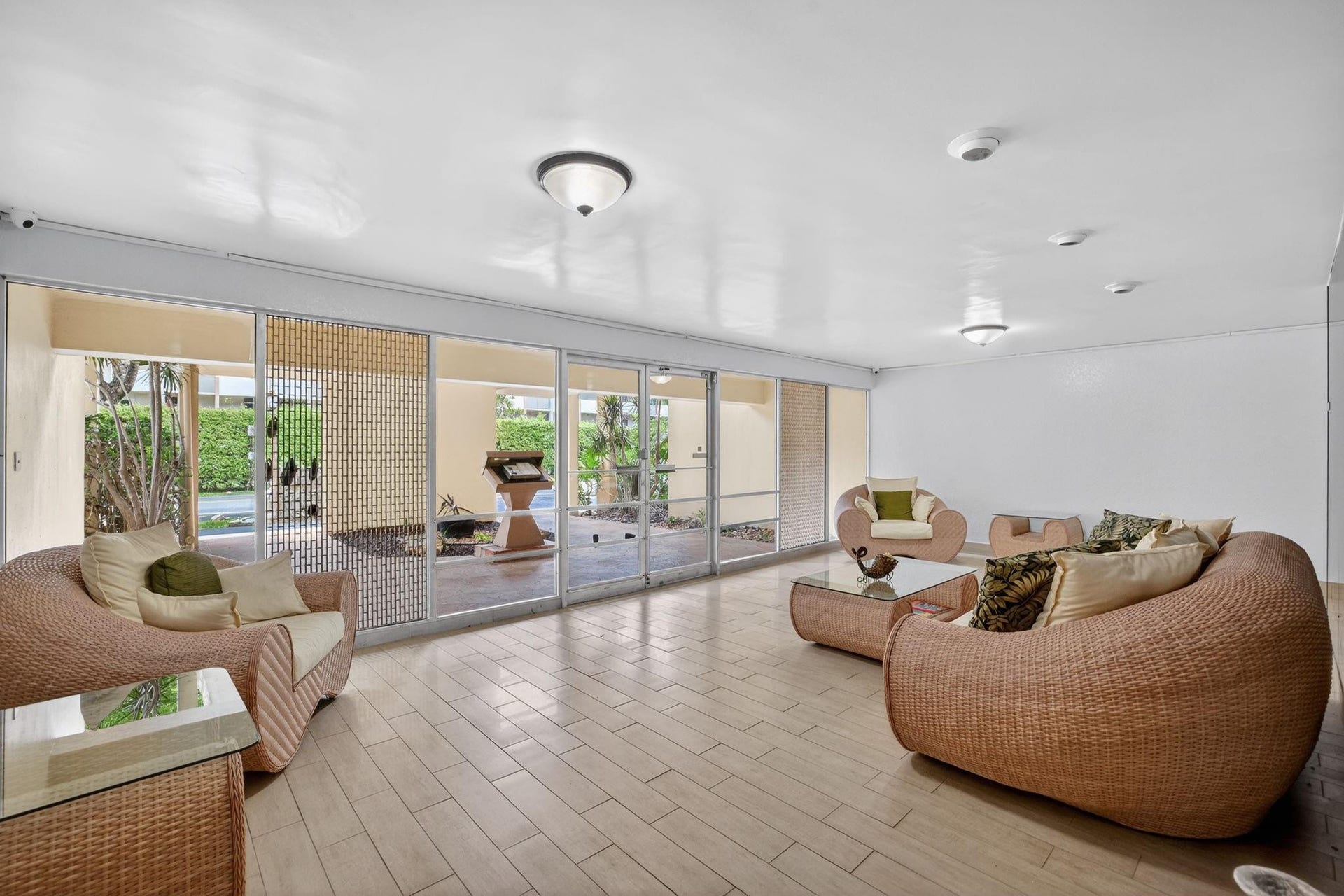 1700 SE 15th Street, #308, Fort Lauderdale, FL 33316 Photo 32