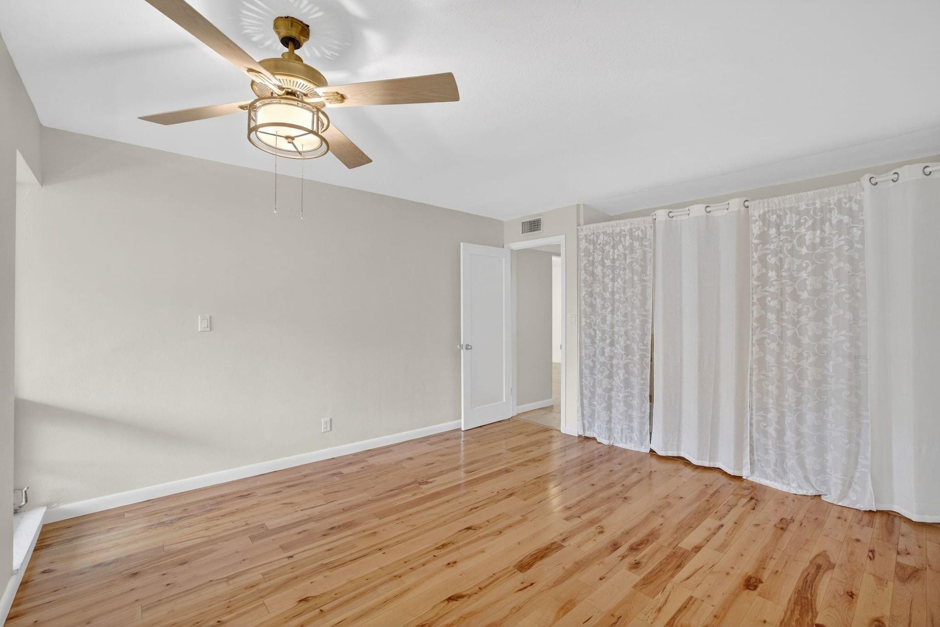 1700 SE 15th Street, #308, Fort Lauderdale, FL 33316 Photo 4