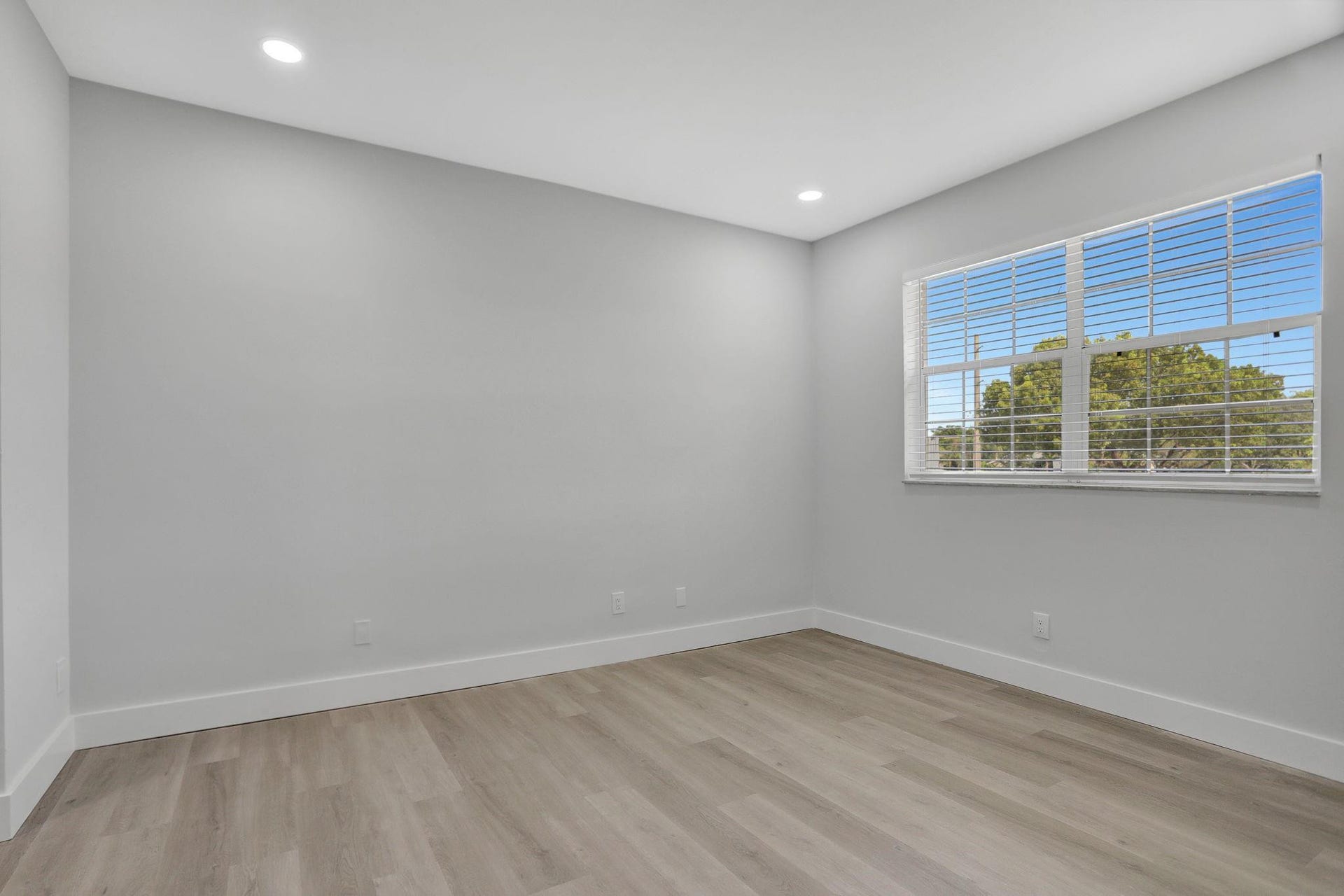 660 Cypress Club Way, #D11, Deerfield Beach, Deerfield Beach, FL 33064 Photo 22