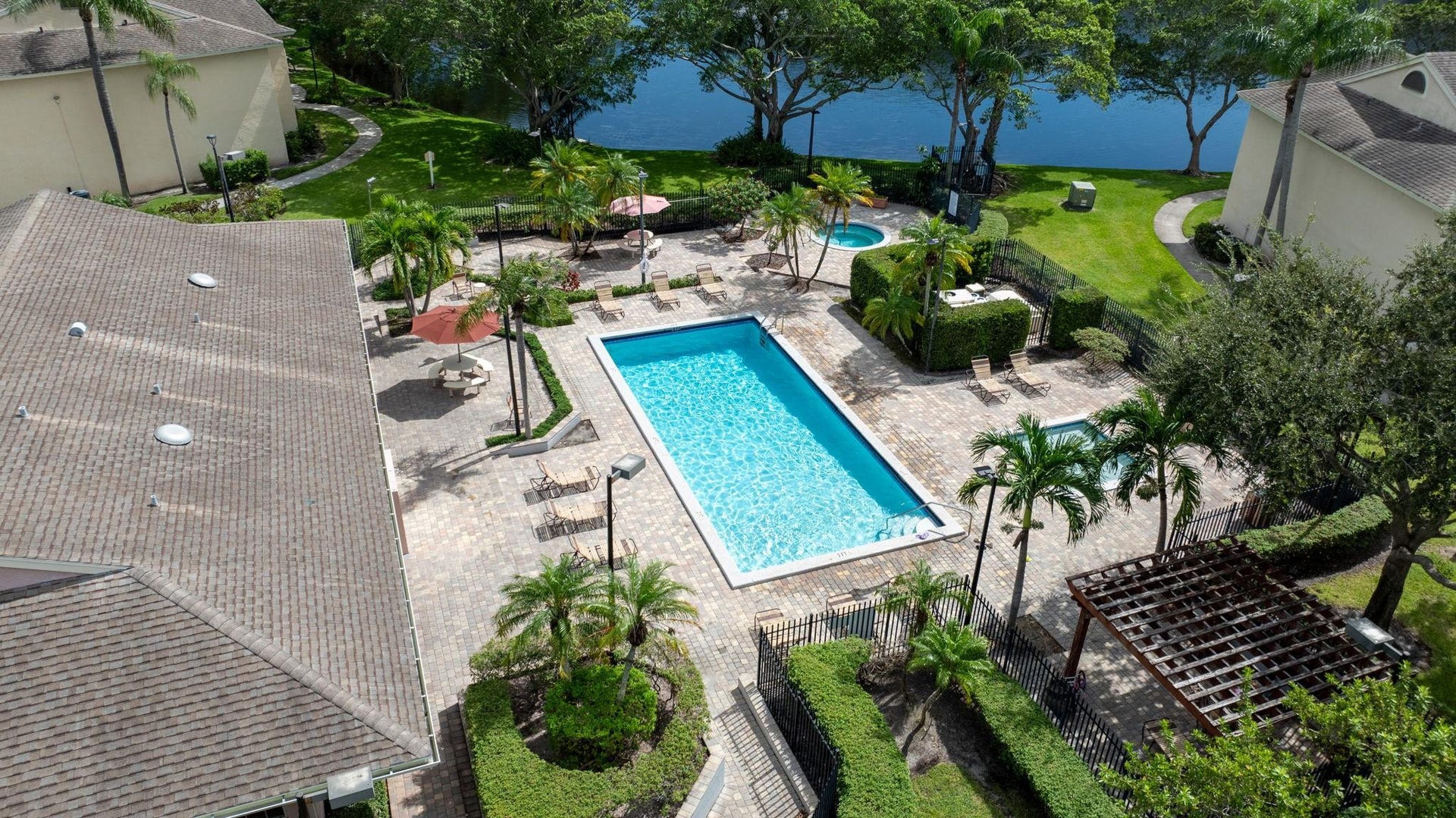 660 Cypress Club Way, #D11, Deerfield Beach, Deerfield Beach, FL 33064 Photo 38