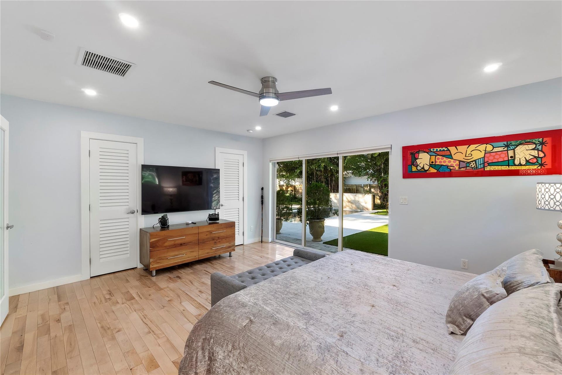 119 NW 21st Court, Wilton Manors, FL 33311 Primary bedroom