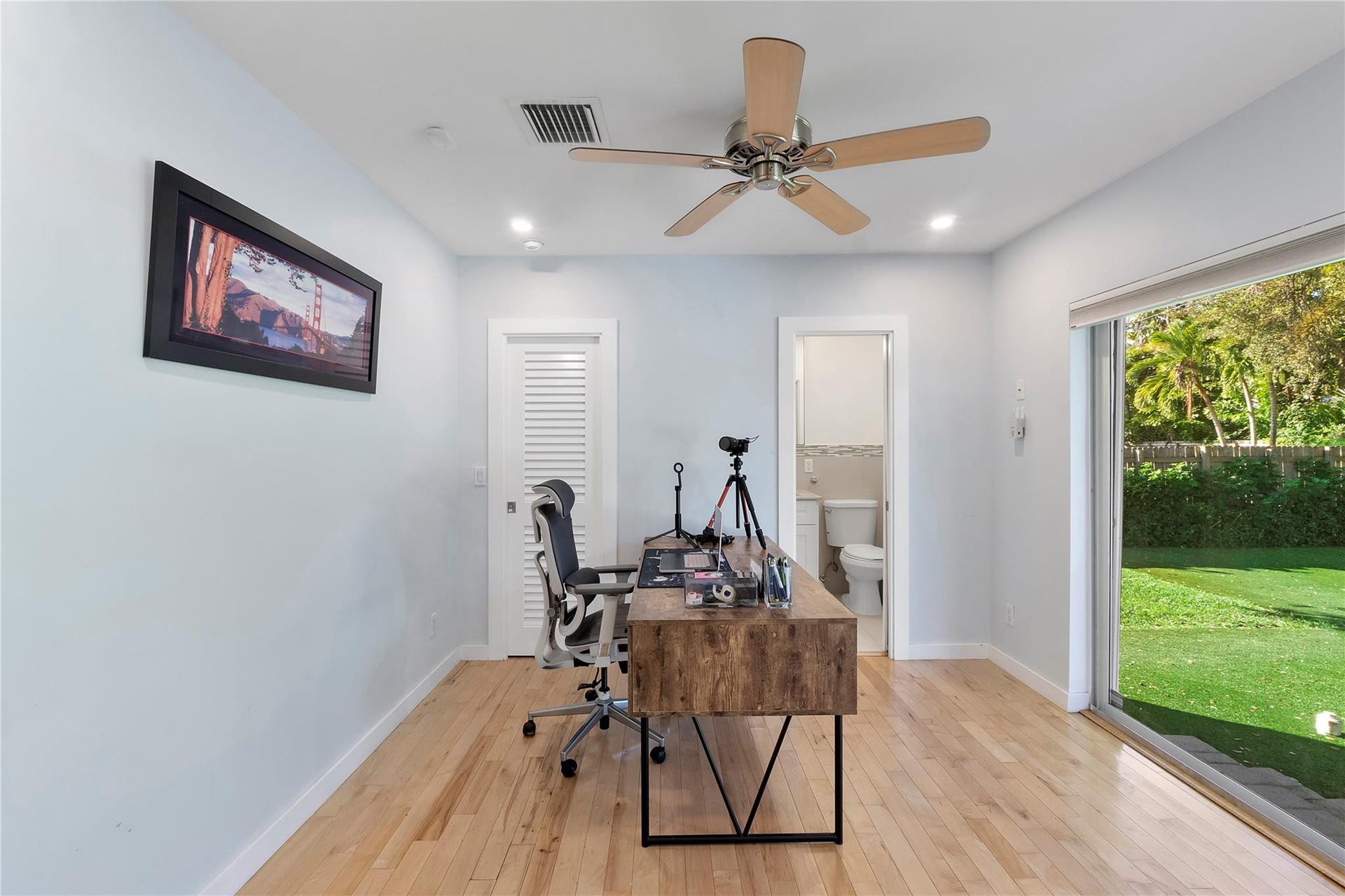 119 NW 21st Court, Wilton Manors, FL 33311 4th bedroom / office