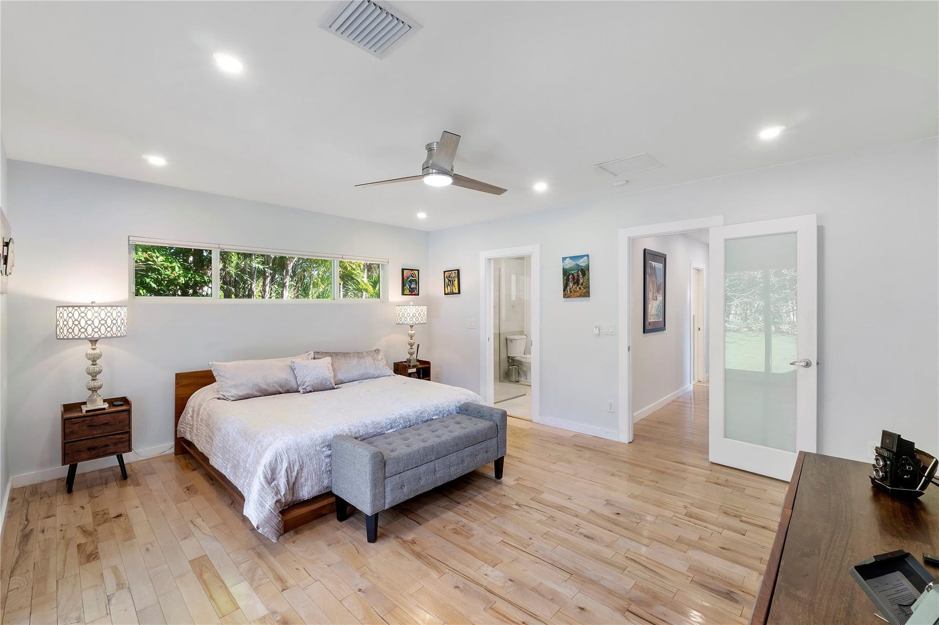 119 NW 21st Court, Wilton Manors, FL 33311 Primary bedroom