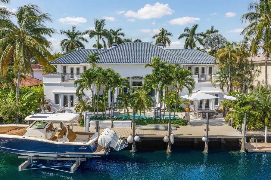 Property photo for 166 Royal Palm Drive, Fort Lauderdale, FL