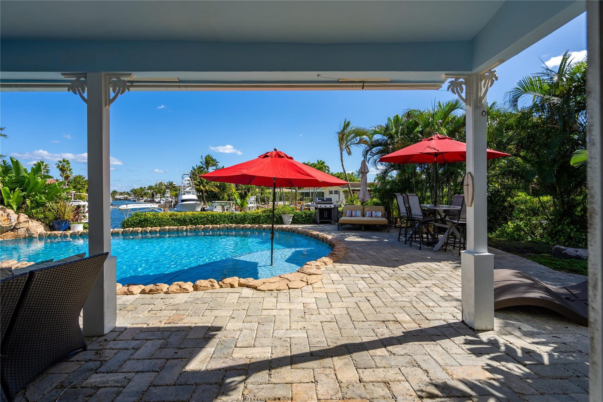 2432 NE 22nd Avenue, Lighthouse Point, FL 33064 Photo 10