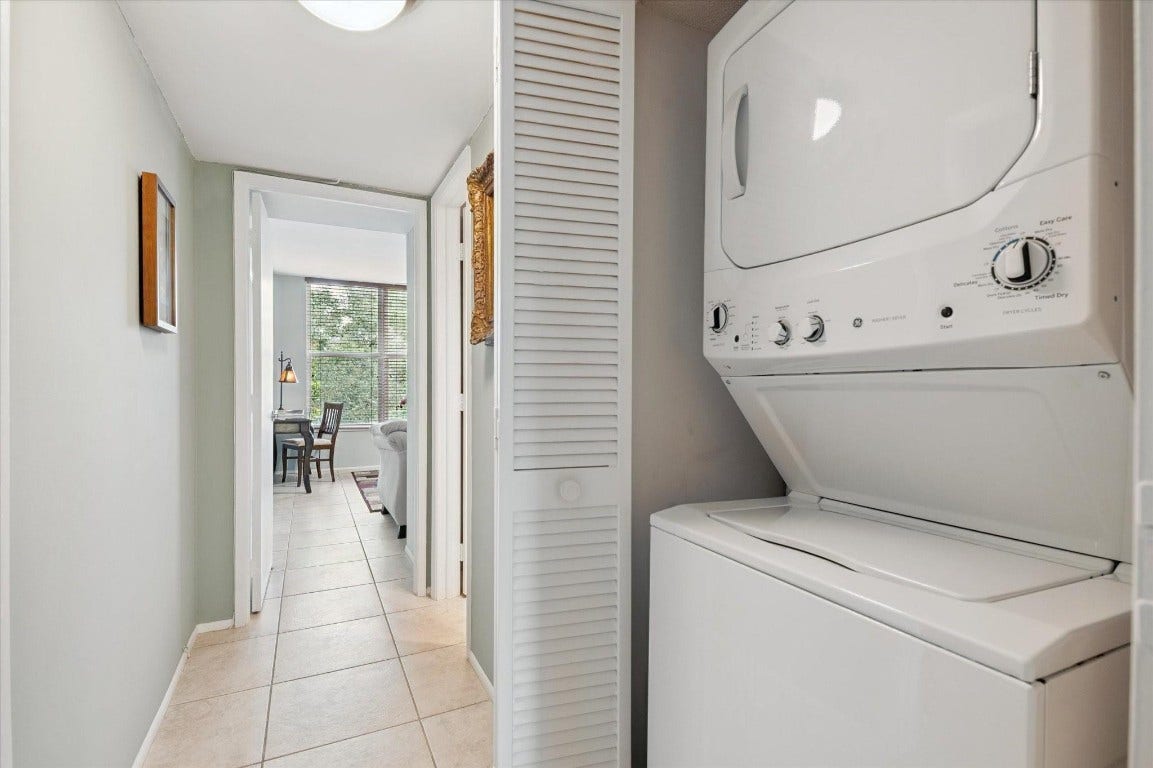 3900 Oaks Clubhouse Drive, #409, Pompano Beach, Pompano Beach, FL 33069