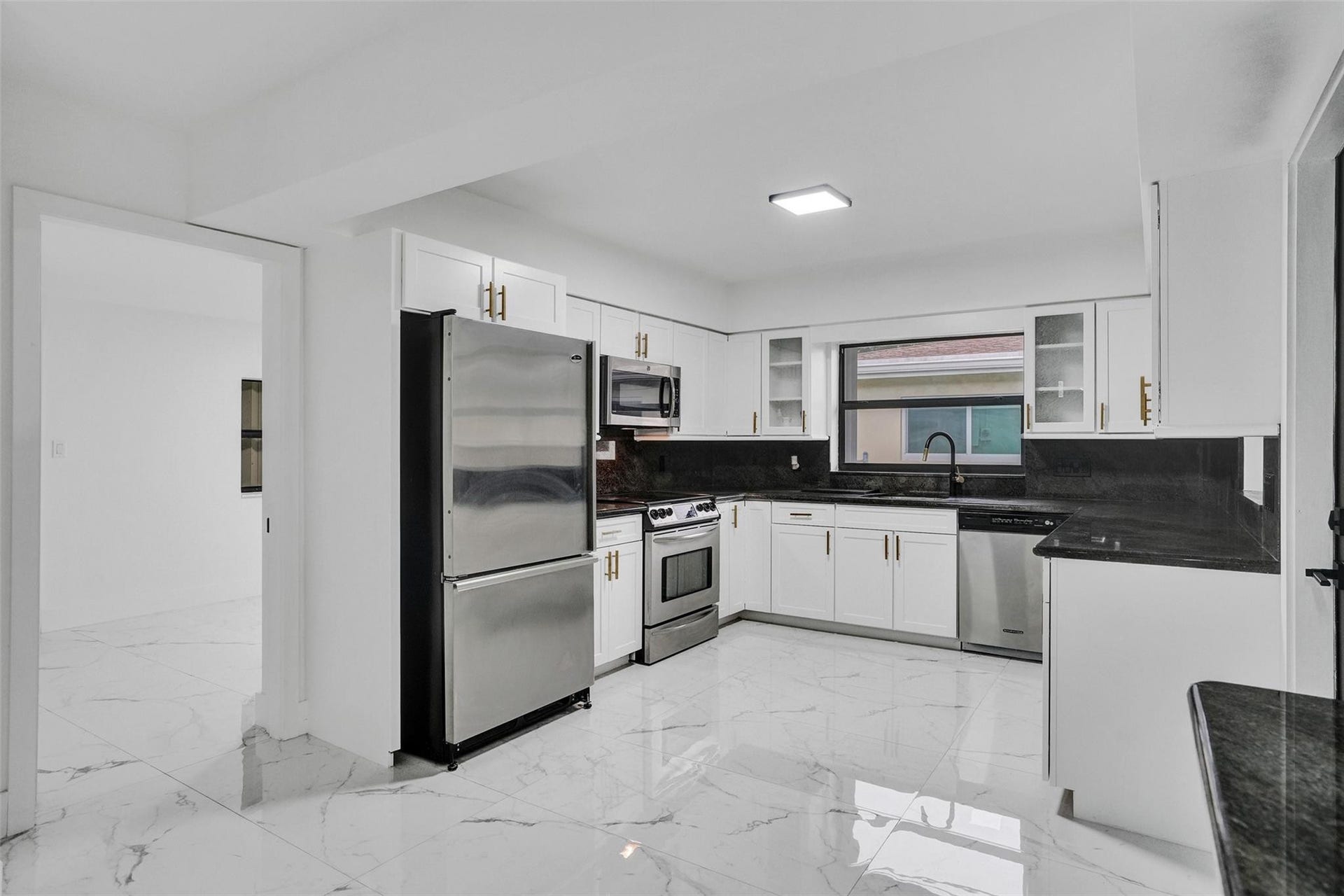 5840 SW 14th Street, Plantation, FL 33317 Photo 7