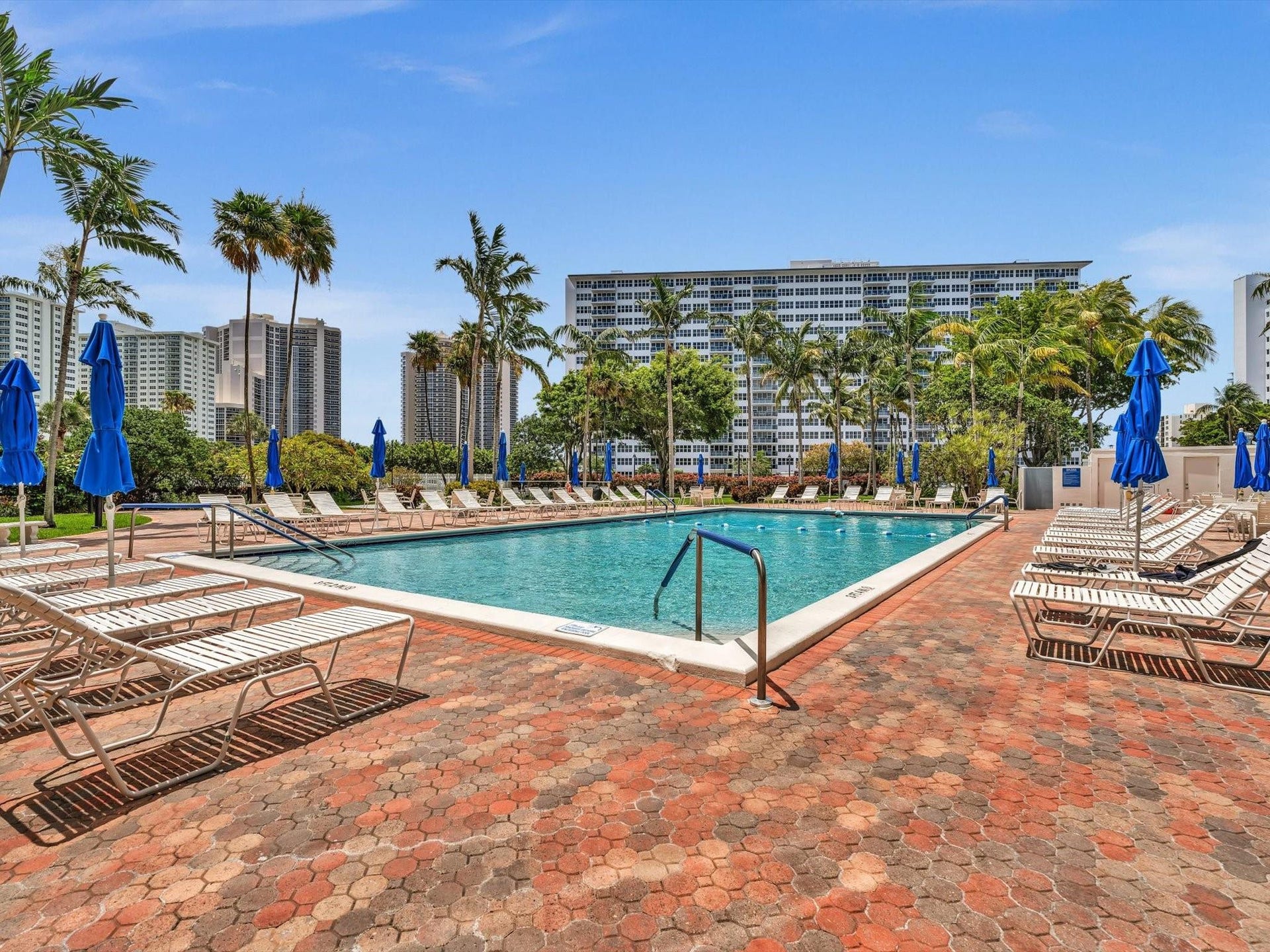 Pool entry
