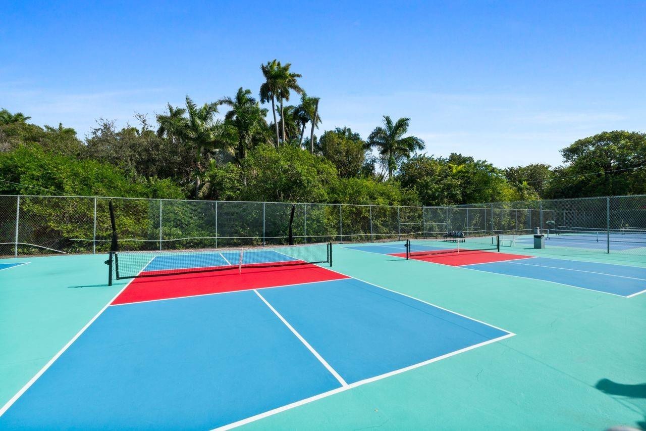 200 NE 19th Court, #211m, Wilton Manors, FL 33305 pickleball