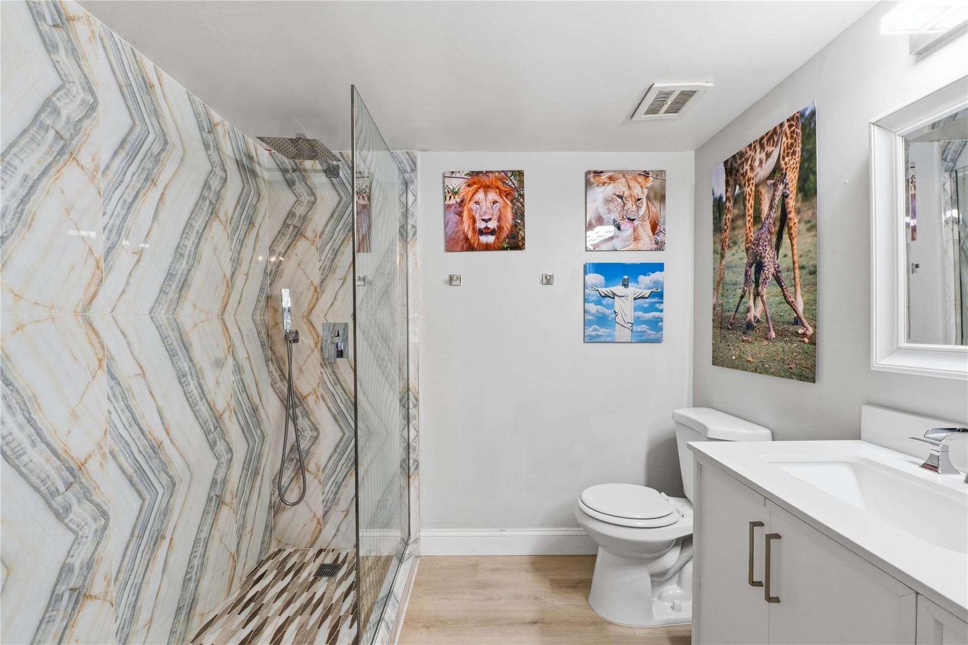 200 NE 19th Court, #211m, Wilton Manors, FL 33305 Main bathroom renovated