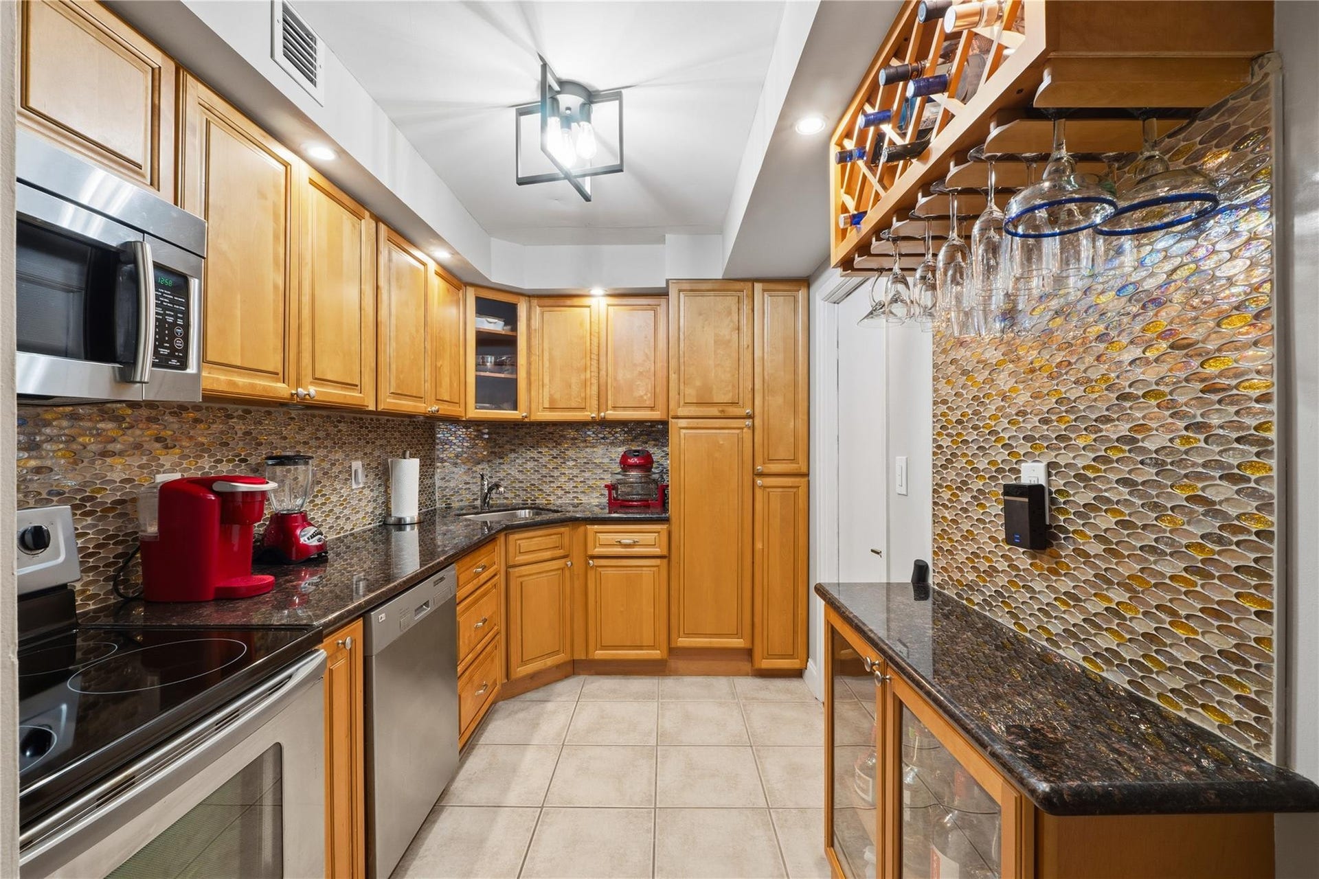 200 NE 19th Court, #211m, Wilton Manors, FL 33305 Photo 9