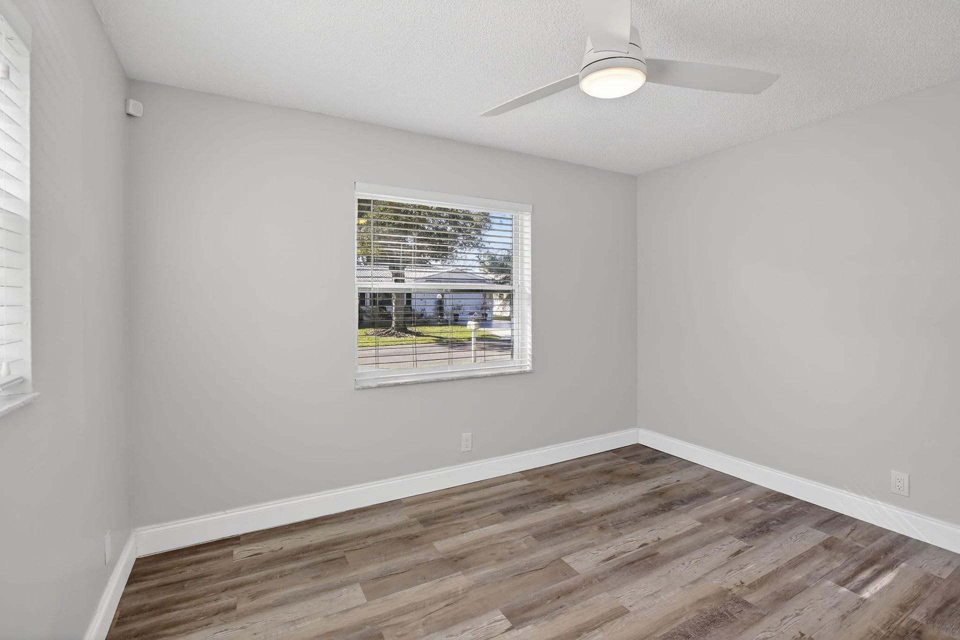 8845 NW 14th Street, Plantation, FL 33322 Photo 28