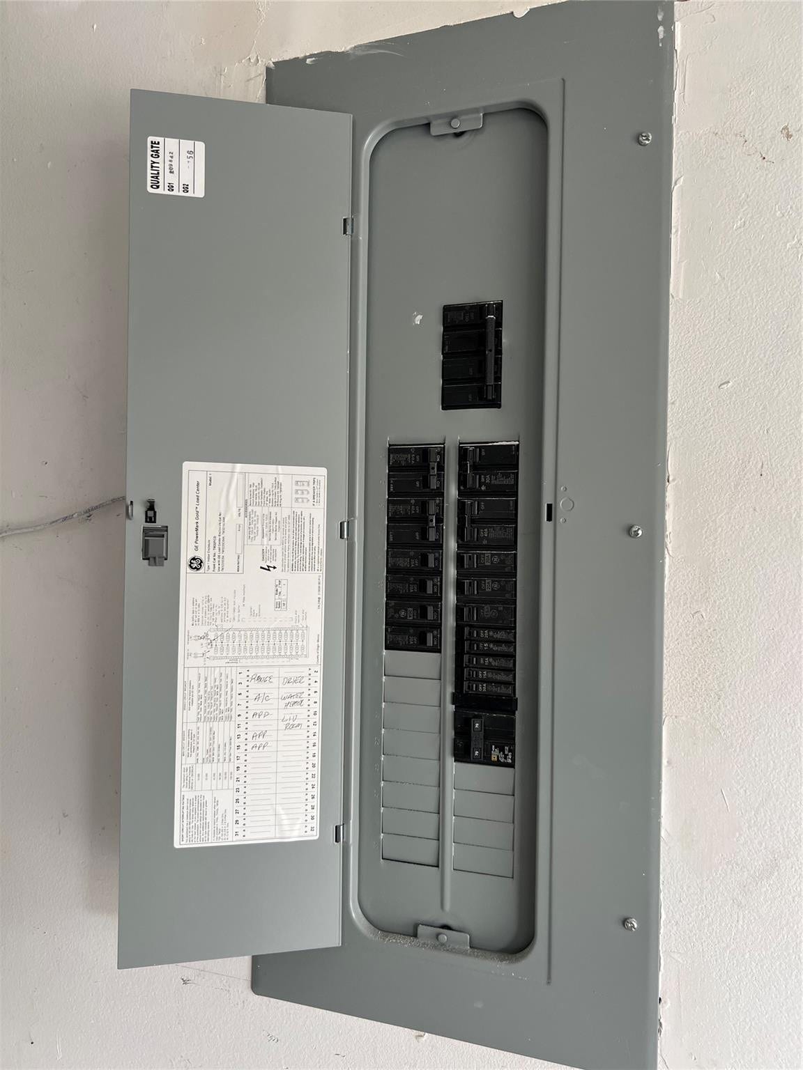 8845 NW 14th Street, Plantation, FL 33322 GE Electrical Panel is not original