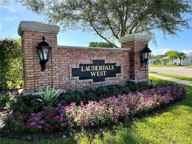 8845 NW 14th Street, Plantation, FL 33322 Lauderdale West Adult Community in Plantation