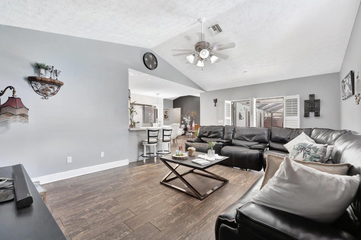 1221 SW 59th Avenue, Plantation, FL 33317 1221 SW 59th Avenue, Plantation, FL 33317