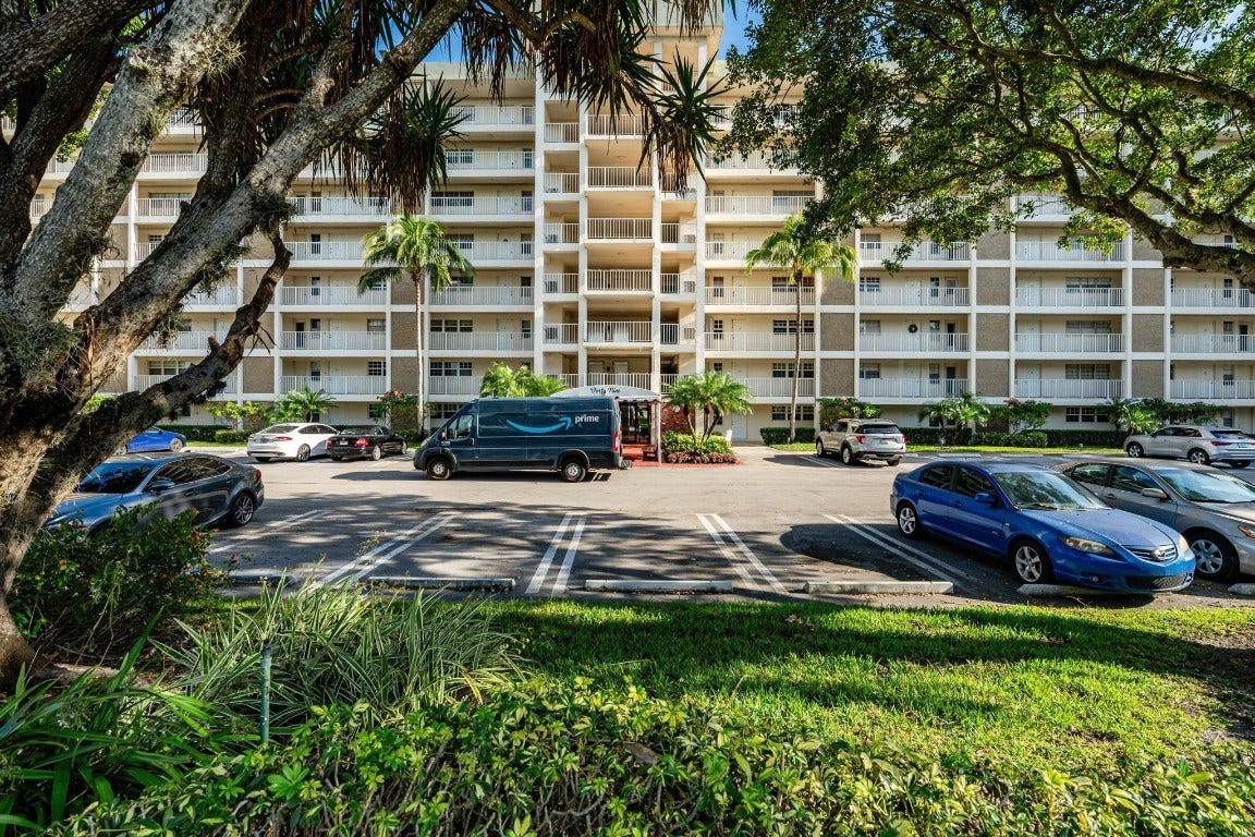 3091 N Course Drive, #406, Pompano Beach, FL 33069 3091 N Course Drive, #406, Pompano Beach, FL 33069