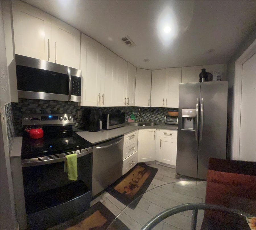 Property photo for Oakland Park, FL