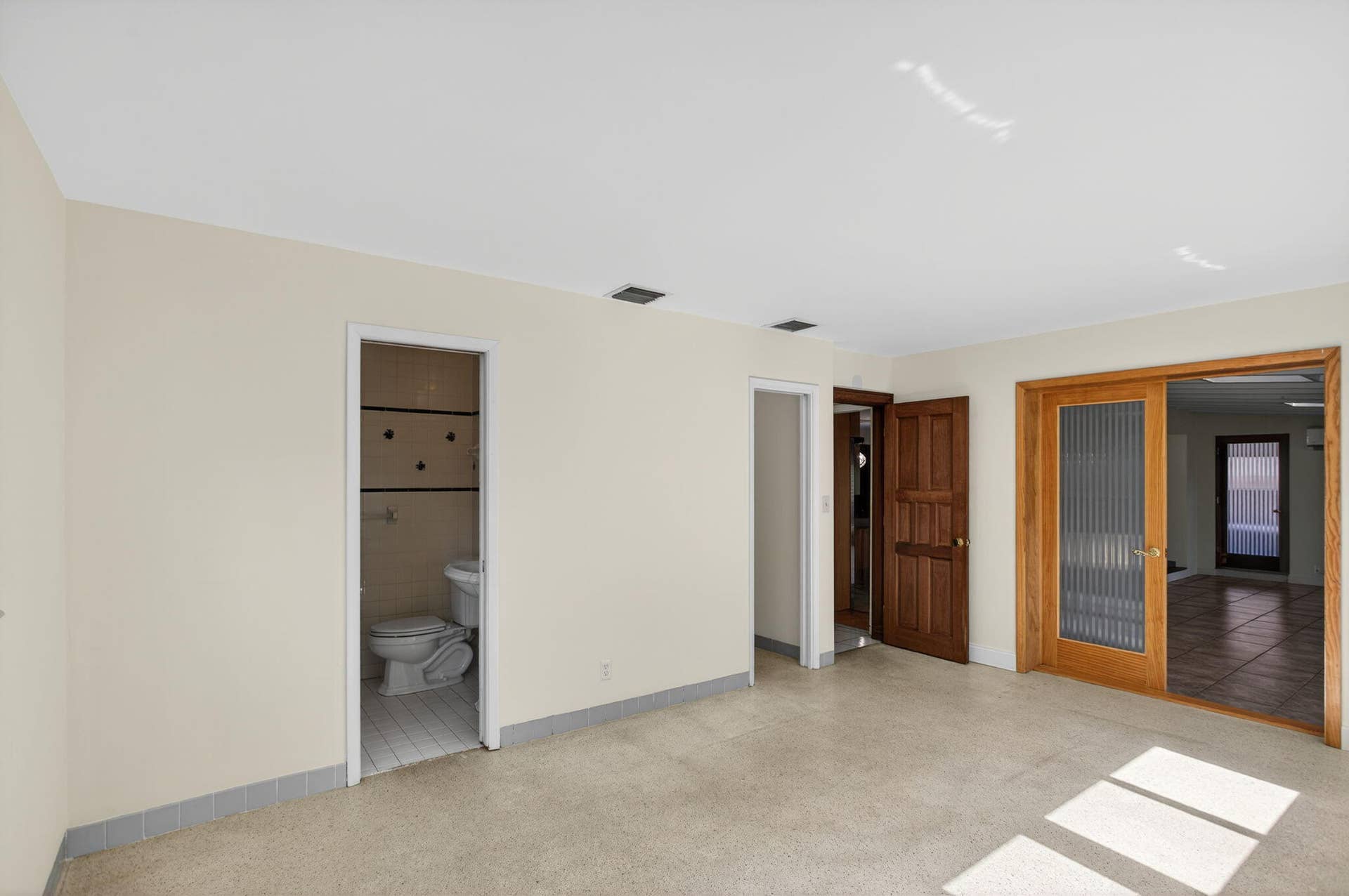 2580 SE 5th Court, Pompano Beach, FL 33062 33-web-or-mls-2580-7829