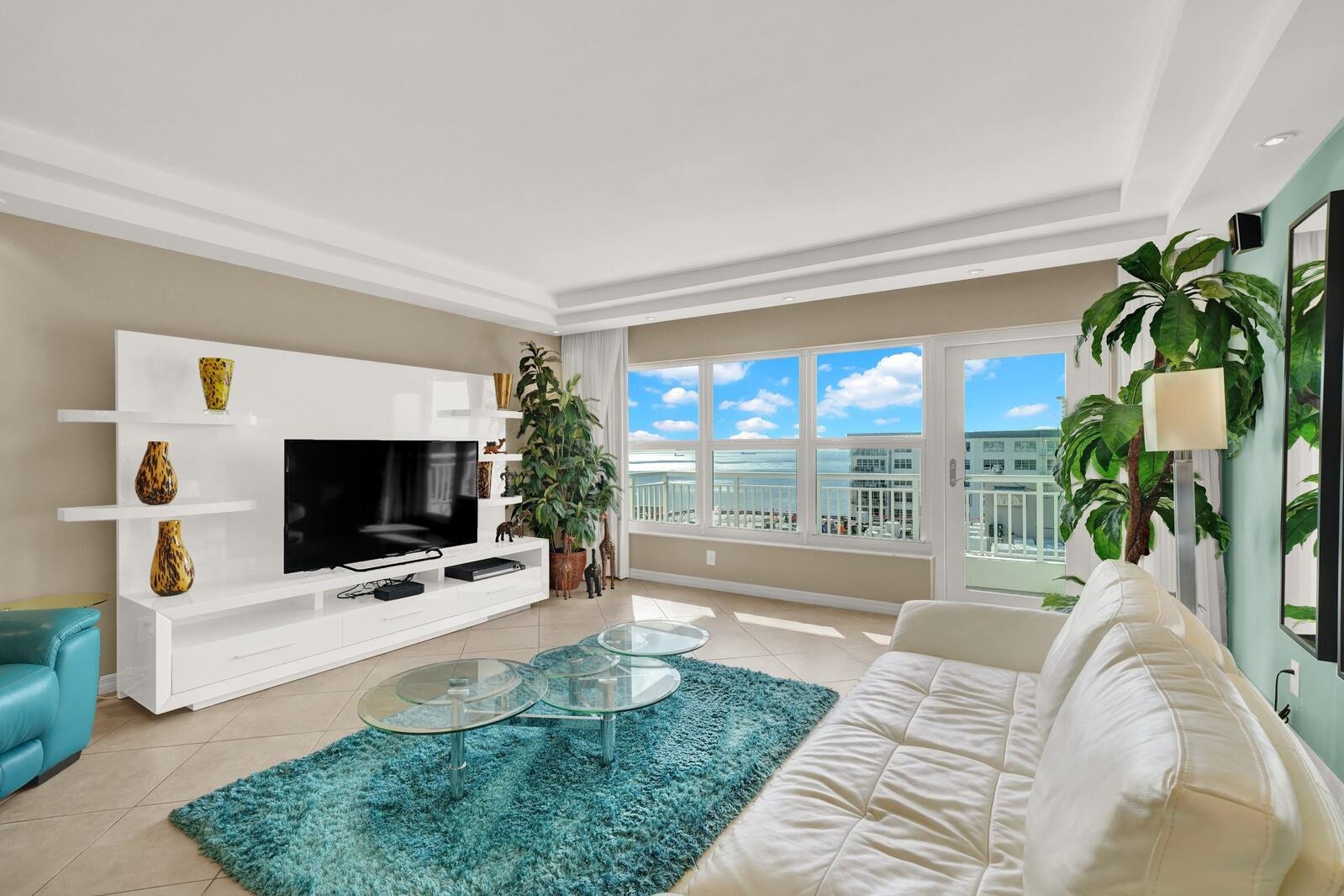 3850 Galt Ocean Drive, #2004, Fort Lauderdale, FL 33308 Living room